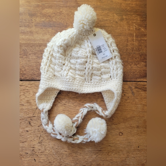 Quiksilver Accessories - 🟢 QUICKSILVER NWT Ivory Beanie ****2 FOR $15****